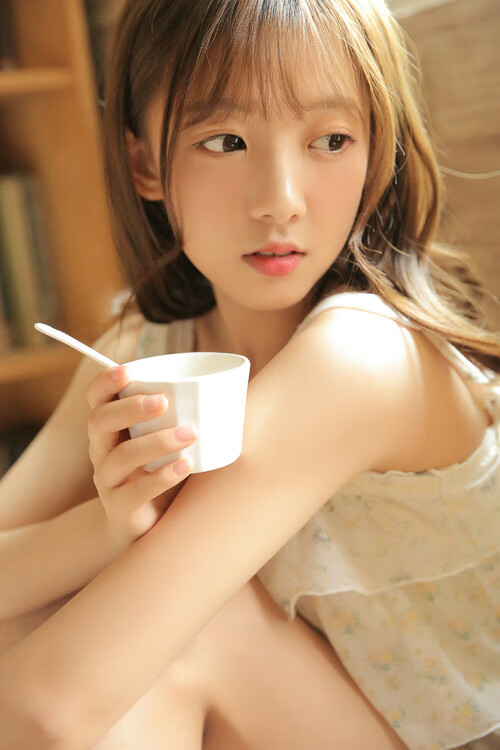 速度与技术的较量：车手们的驾驶绝技全面解析，驾驶技术与技巧大全 时