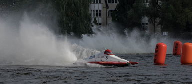 爱游戏官方入口-世界青少年水上漂流锦标赛激烈比拼，勇气与速度的较量，青少年水上竞技